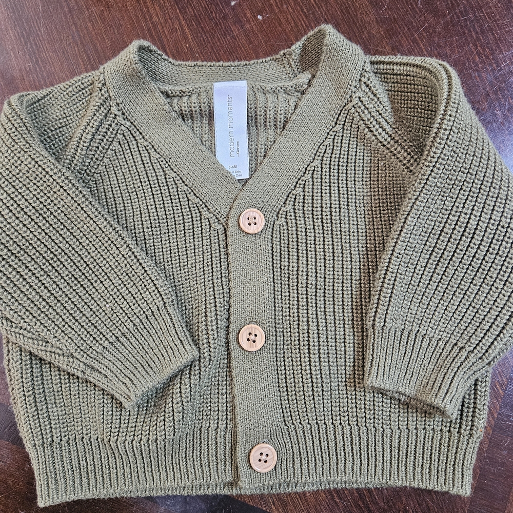 💝💝5/$25💝💝Green Ribbed Baby Cardigan with Wooden Buttons - Picture 2 of 4